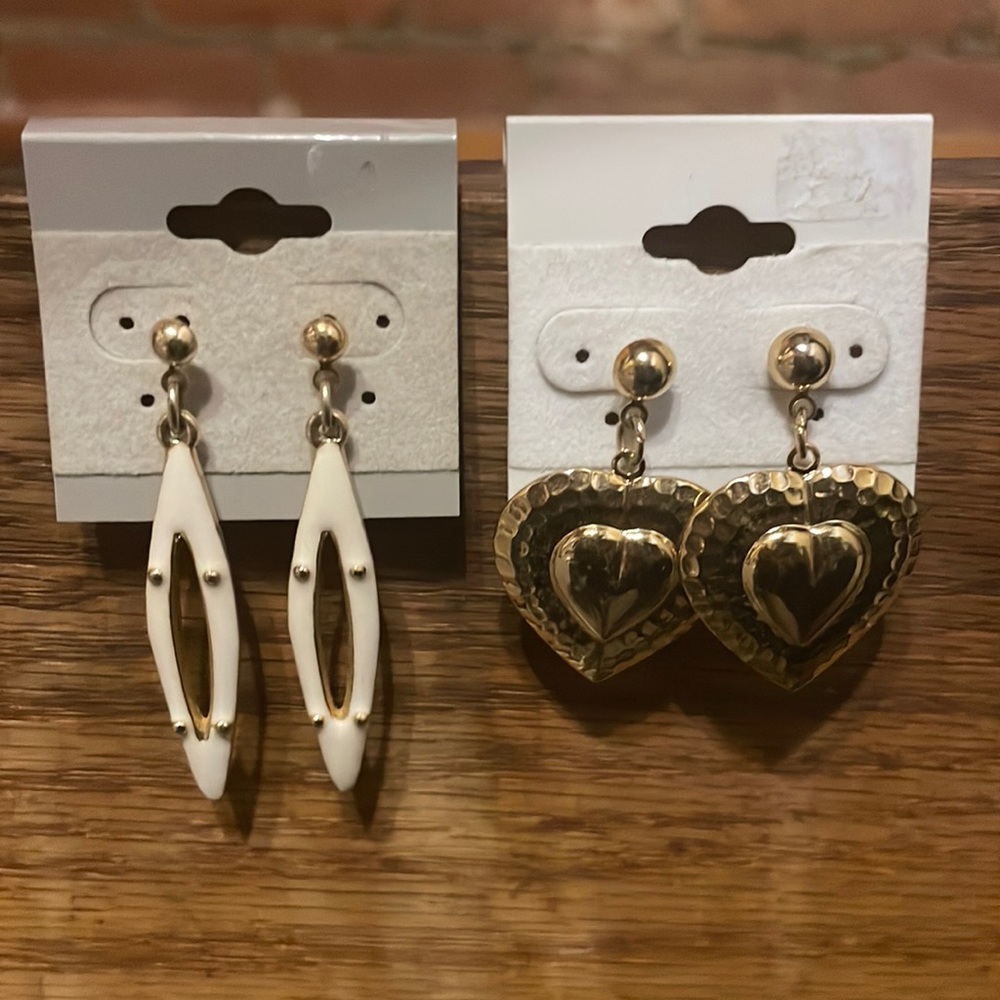 Vintage gold earrings, 2 pairs